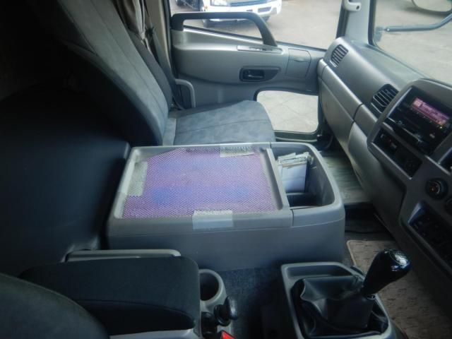 NISSAN DIESEL CONDOR 2014