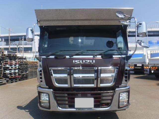 ISUZU GIGA 2014