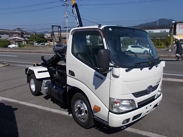 HINO DUTRO 2011