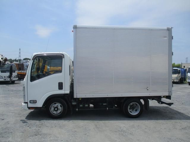 ISUZU ELF 2017