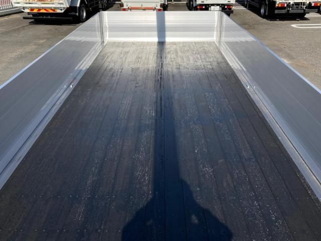 MITSUBISHI FUSOU SUPER GREAT 2024