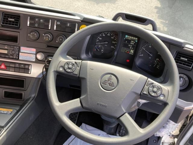 MITSUBISHI FUSOU SUPER GREAT 2024