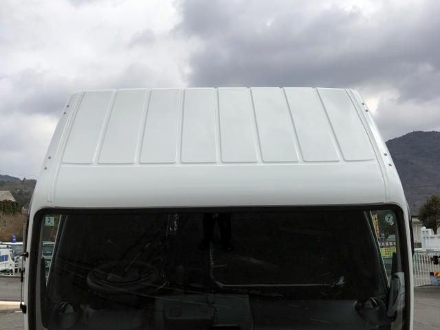 MITSUBISHI CANTER 2025