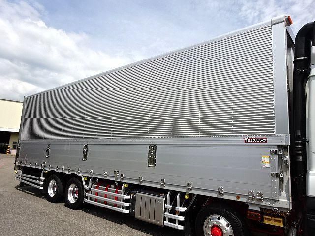 MITSUBISHI FUSOU SUPER GREAT 2025