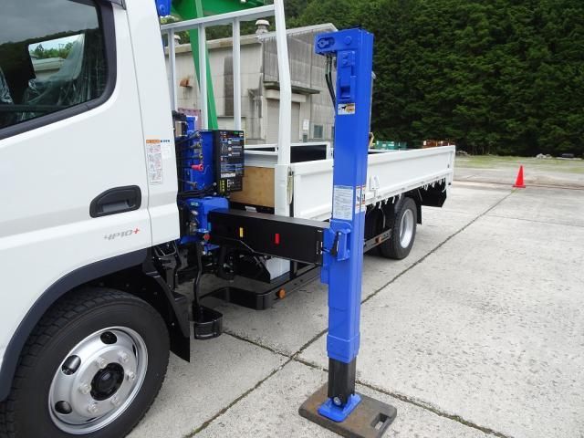 MITSUBISHI CANTER 2025