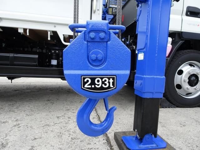 MITSUBISHI CANTER 2025