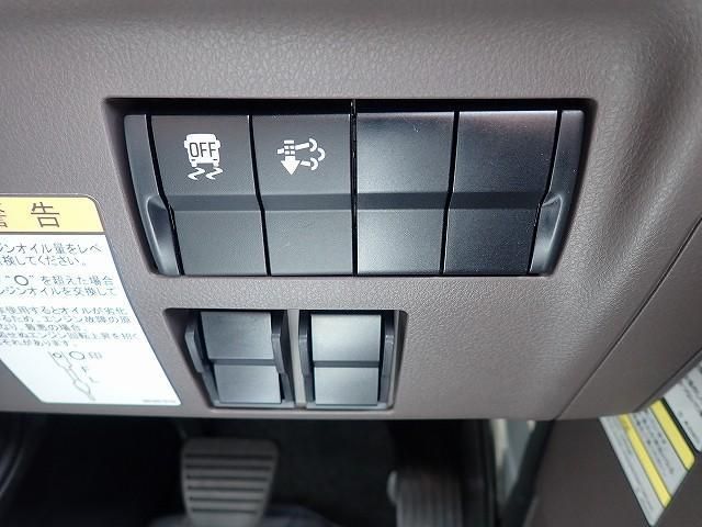 MITSUBISHI CANTER 2025