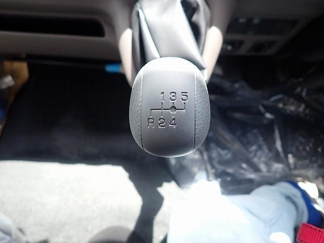 MITSUBISHI CANTER 2025