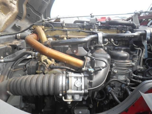 MITSUBISHI FUSOU SUPER GREAT 2015