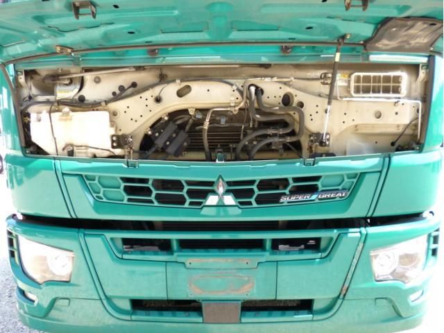 MITSUBISHI FUSOU SUPER GREAT 2018