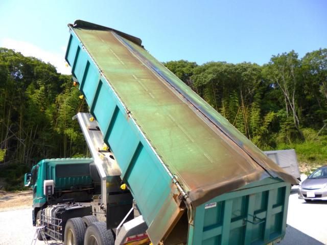 MITSUBISHI FUSOU SUPER GREAT 2018