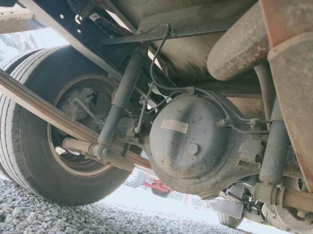 MITSUBISHI CANTER GUTS 2006