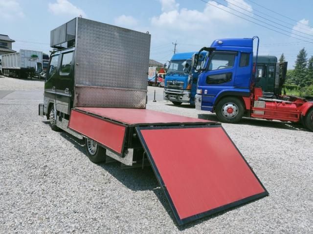 MITSUBISHI CANTER GUTS 2006