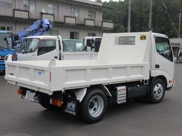 HINO DUTRO 2024