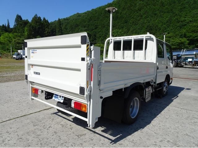HINO DUTRO 2024