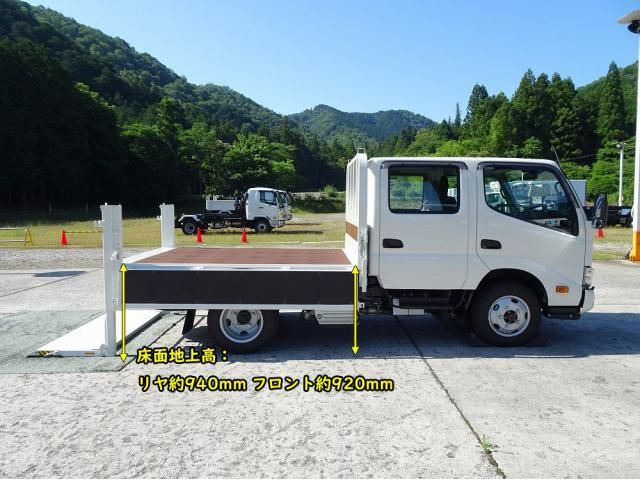 HINO DUTRO 2024