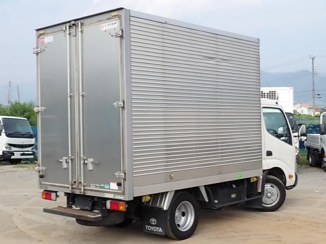 TOYOTA DYNA 2019