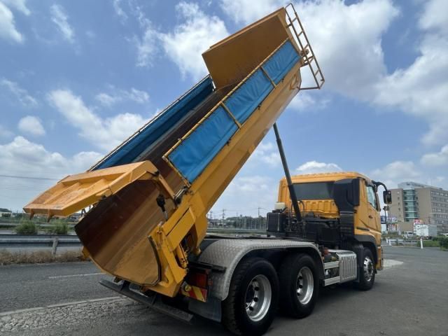 MITSUBISHI FUSOU SUPER GREAT 2018