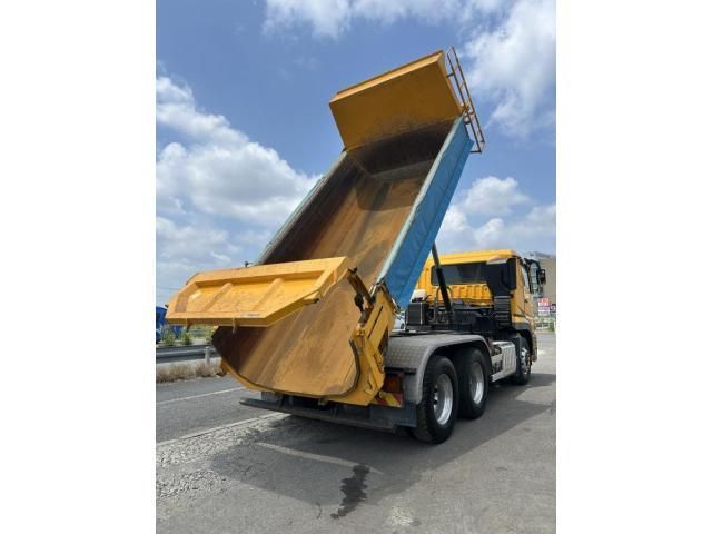 MITSUBISHI FUSOU SUPER GREAT 2018