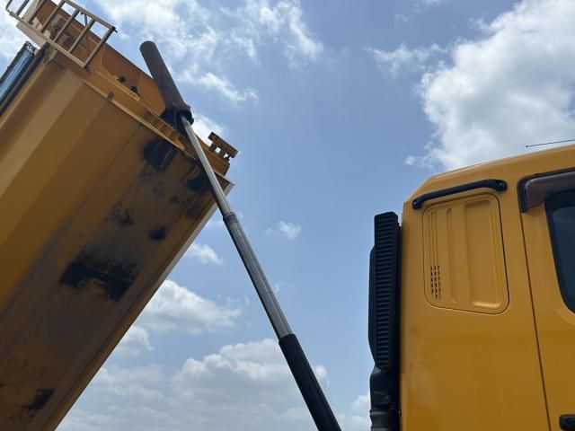 MITSUBISHI FUSOU SUPER GREAT 2018