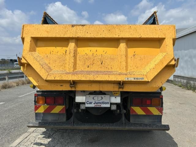 MITSUBISHI FUSOU SUPER GREAT 2018