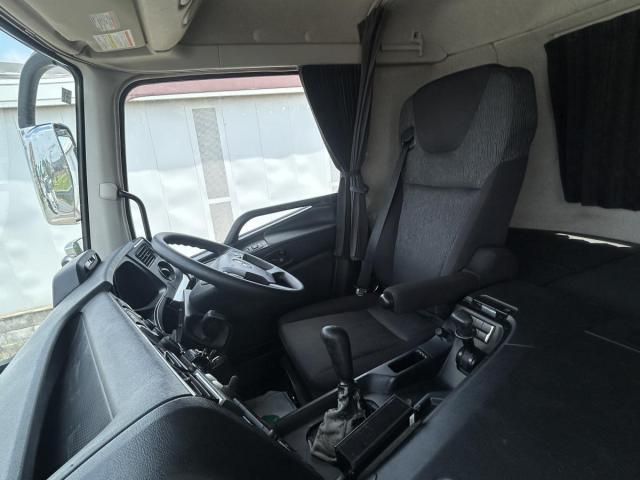 MITSUBISHI FUSOU SUPER GREAT 2018