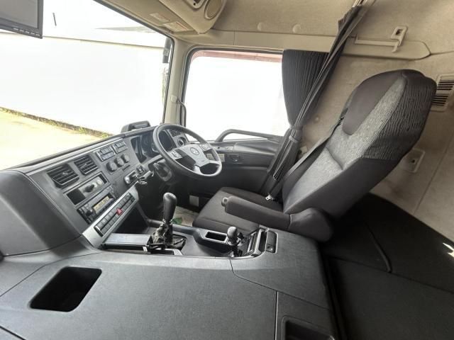 MITSUBISHI FUSOU SUPER GREAT 2018