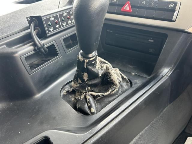 MITSUBISHI FUSOU SUPER GREAT 2018