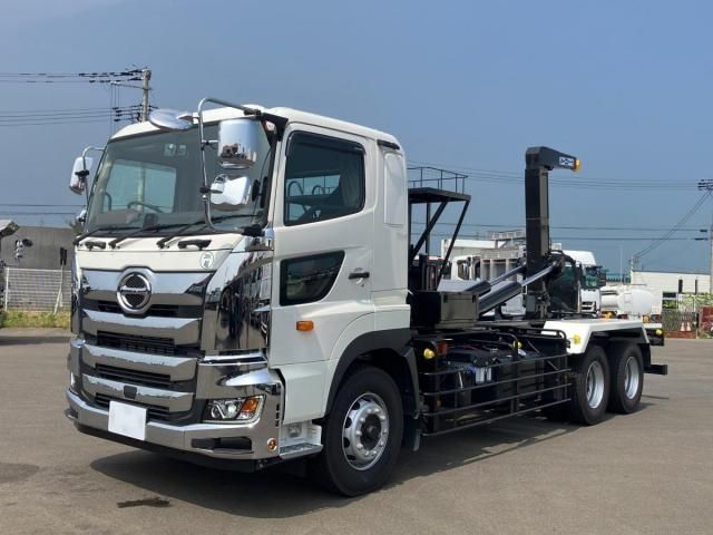 HINO PROFIA 2024