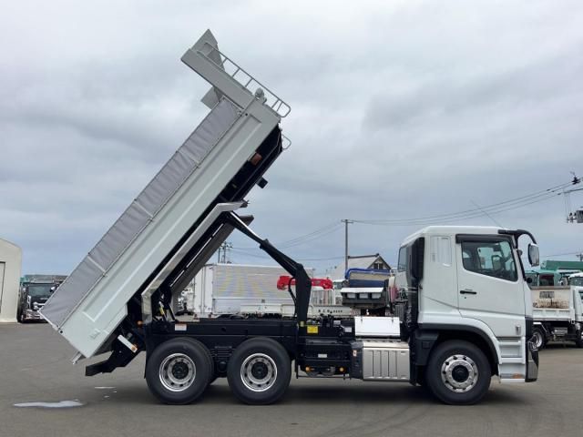 MITSUBISHI FUSOU SUPER GREAT 2025