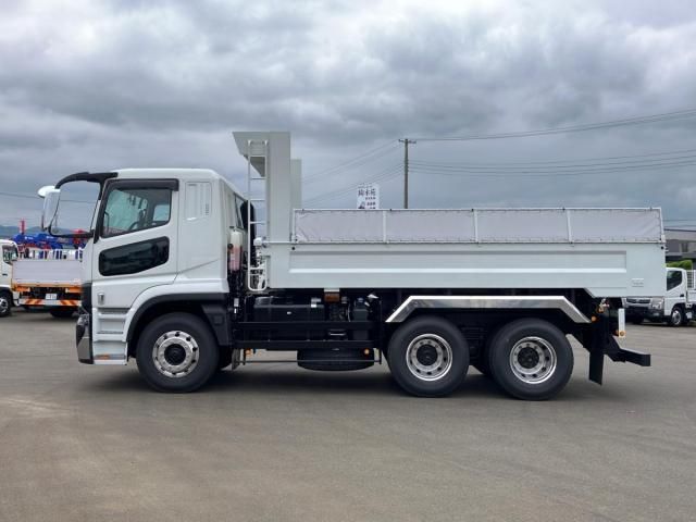 MITSUBISHI FUSOU SUPER GREAT 2025