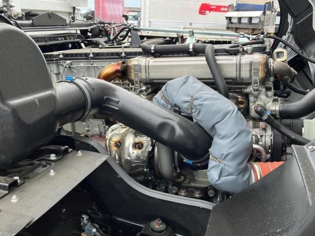 MITSUBISHI FUSOU SUPER GREAT 2025