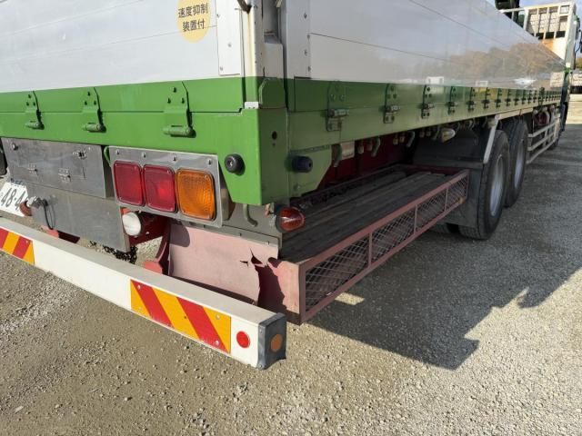 NISSAN DIESEL Quon 2013