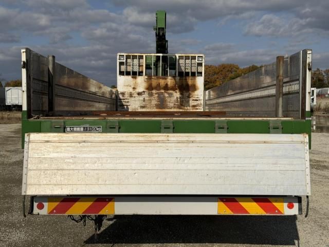 NISSAN DIESEL Quon 2013