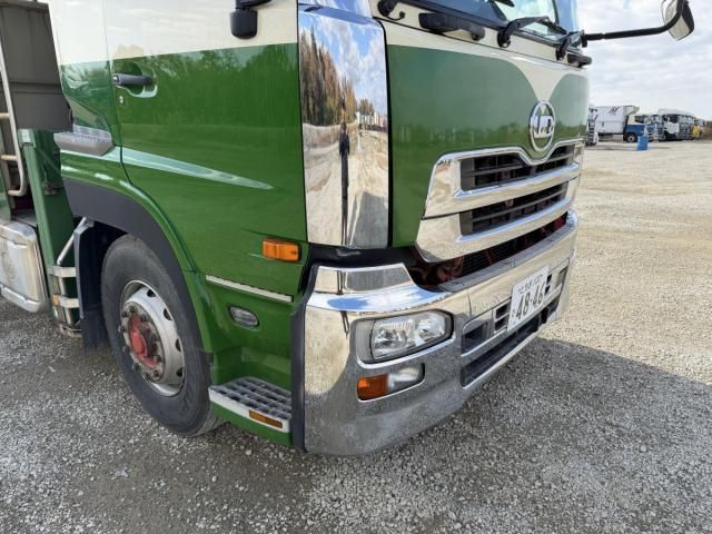 NISSAN DIESEL Quon 2013