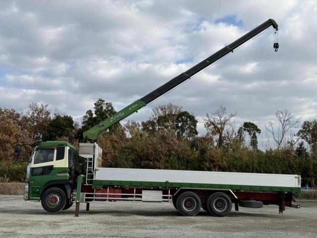 NISSAN DIESEL Quon 2013