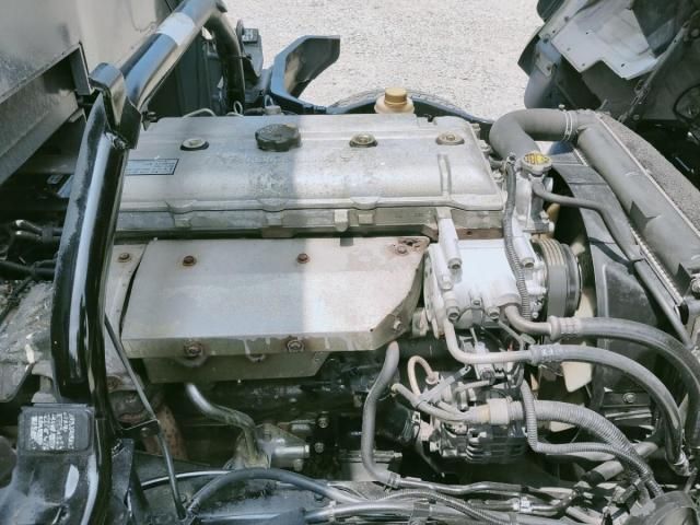 MITSUBISHI CANTER 2004