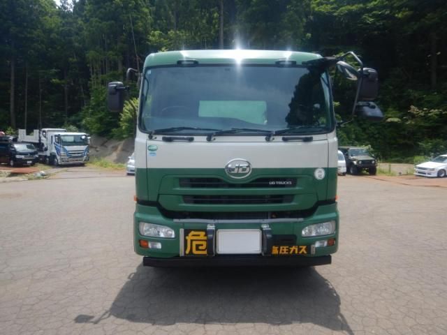 NISSAN DIESEL Quon 2013