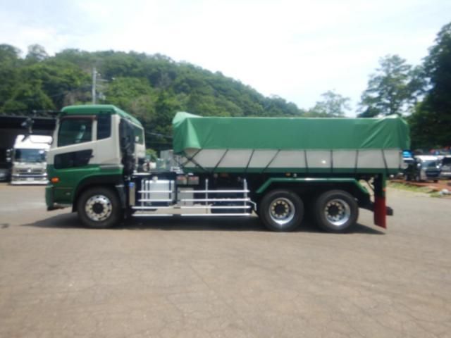 NISSAN DIESEL Quon 2013