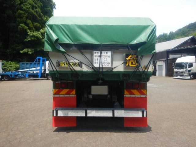 NISSAN DIESEL Quon 2013