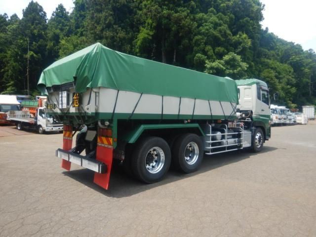 NISSAN DIESEL Quon 2013