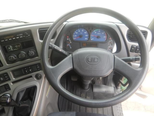 NISSAN DIESEL Quon 2013