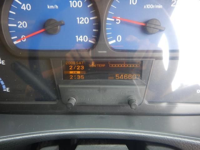 NISSAN DIESEL Quon 2013