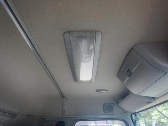 NISSAN DIESEL Quon 2013