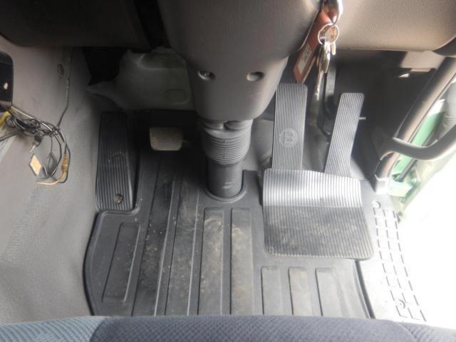 NISSAN DIESEL Quon 2013