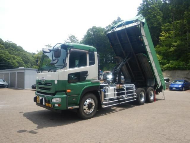 NISSAN DIESEL Quon 2013