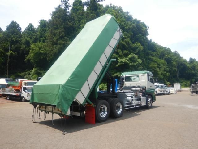 NISSAN DIESEL Quon 2013