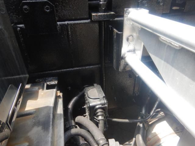 NISSAN DIESEL Quon 2013