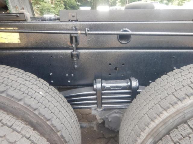 NISSAN DIESEL Quon 2013