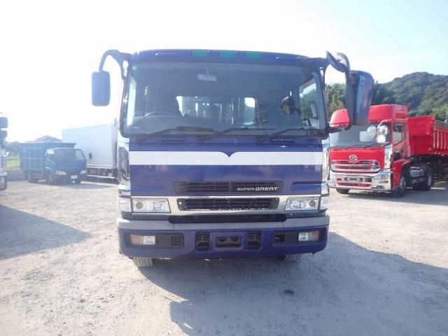 MITSUBISHI FUSOU SUPER GREAT 2001